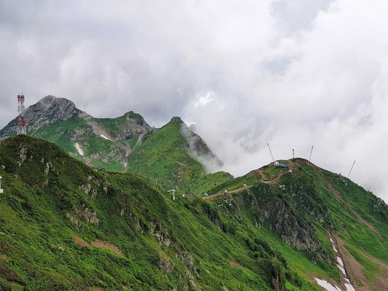 пеший маршрут, поход с гидом в красной поляне