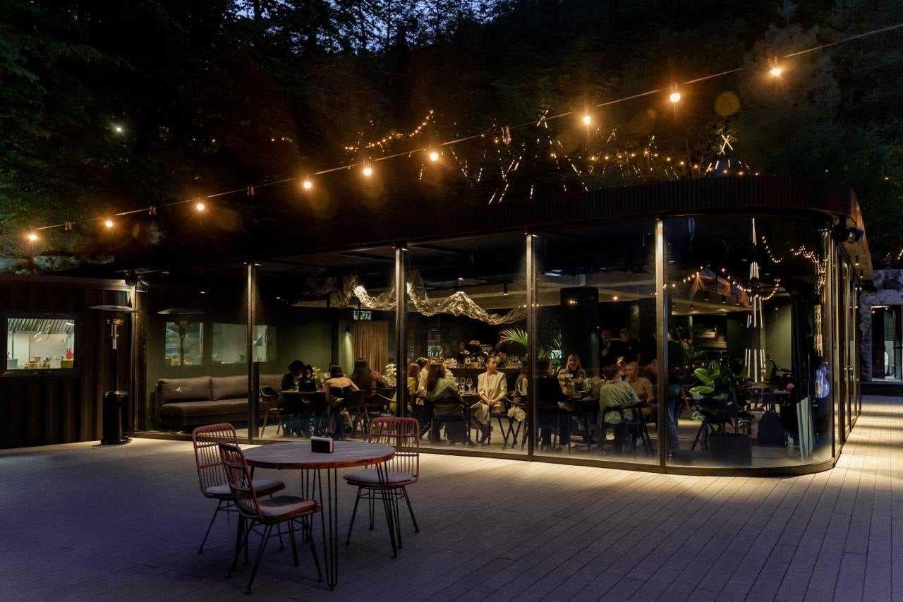 Ресторан Pine в Красной Поляне